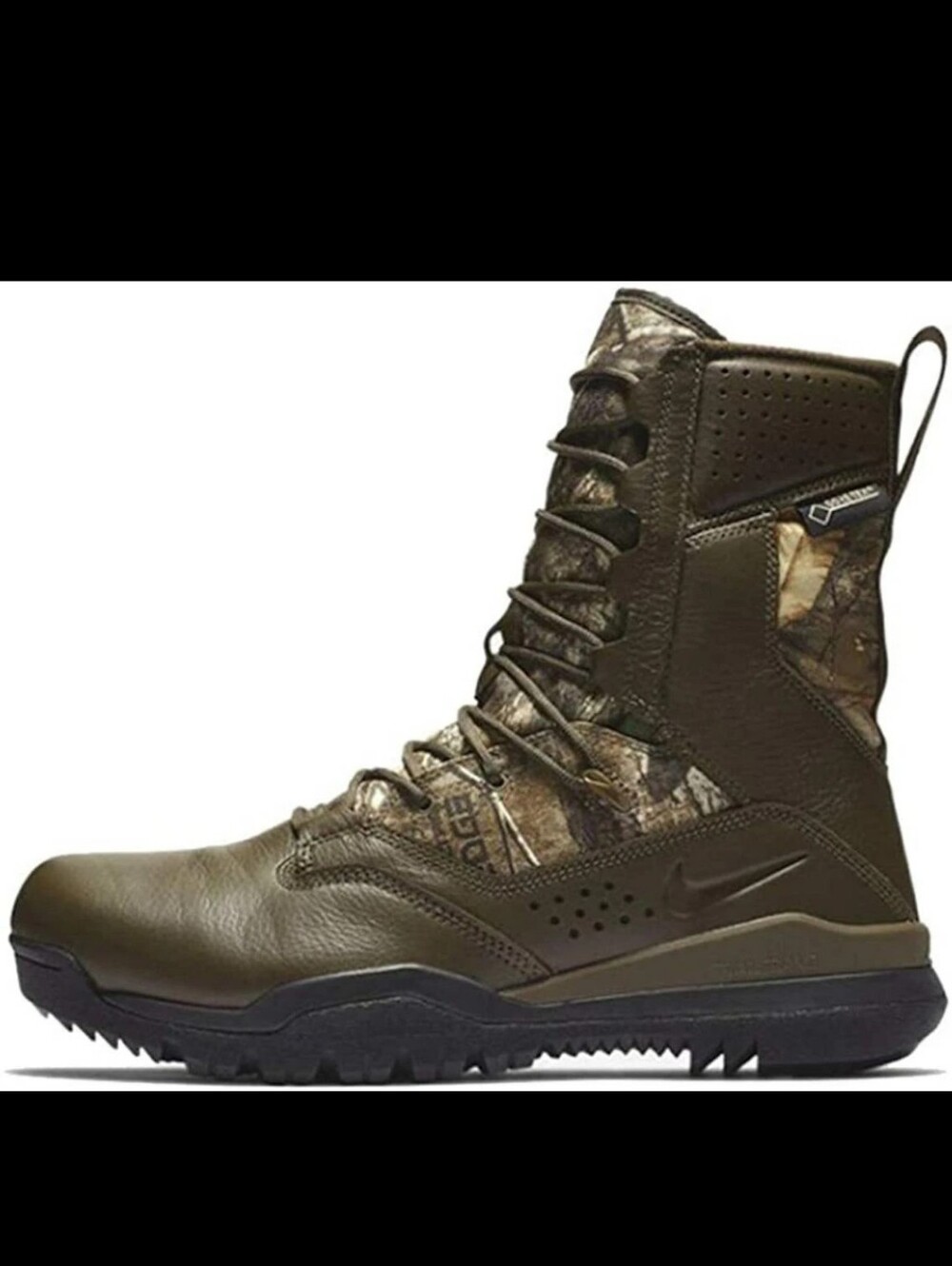 Nike SFB Field 2 8" boots in a Realtree camo and Dark Hazel colorway